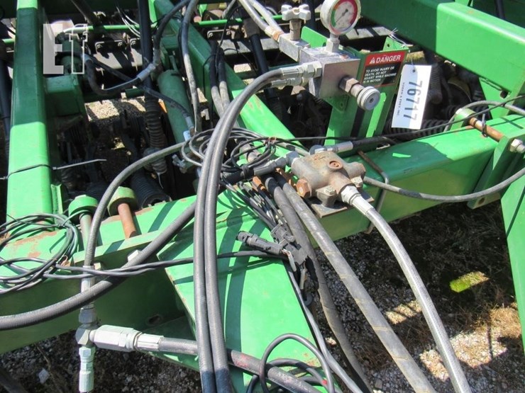 1996-john-deere-750-image-3