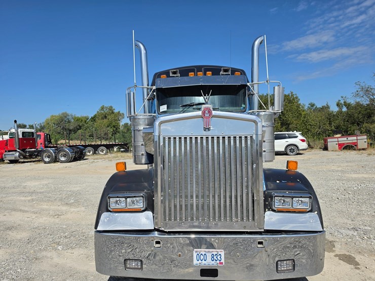 2003-kenworth-w900-image-33