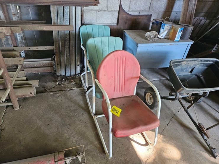 #8757-•-steel-lawn-chairs-image-2