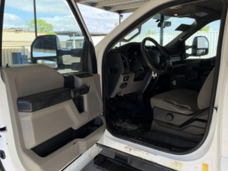 2019-ford-f450-image-33