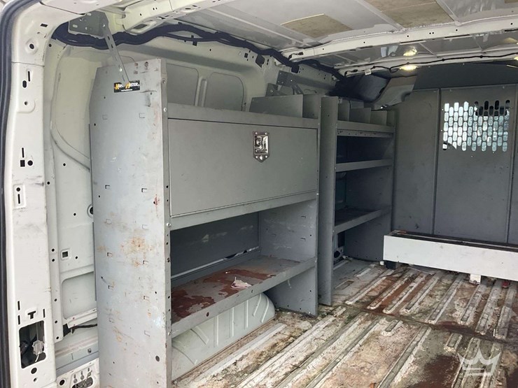 2017-ford-transit-image-21