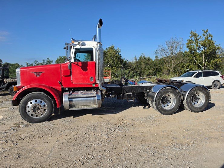 2006-peterbilt-378-image-6