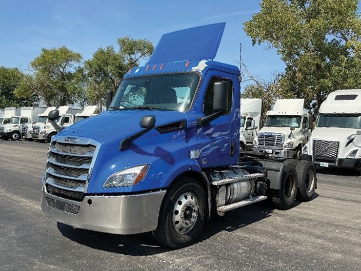 2019-freightliner-cascadia-116-image-1