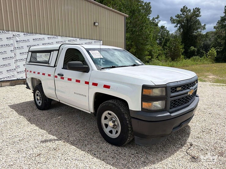 2015-chevrolet-silverado-1500-image-2