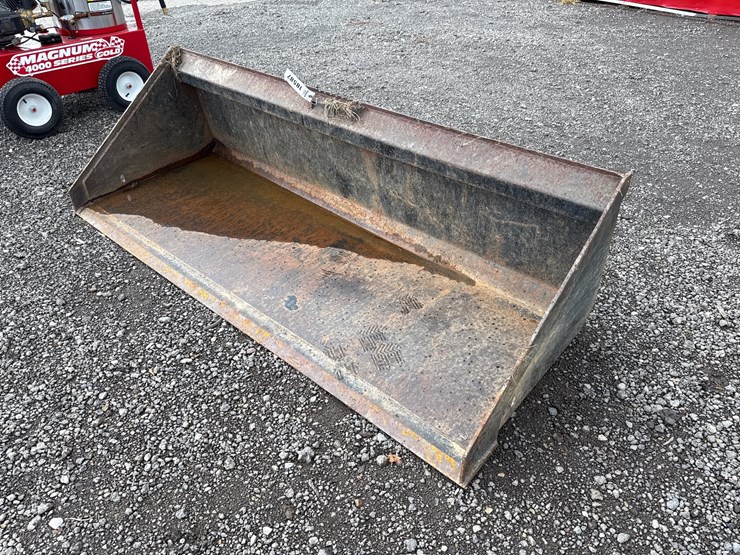 #2004-•-78"-skid-steer-smooth-bucket-image-1
