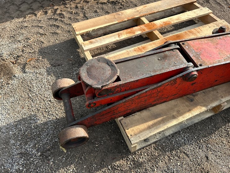 #2695-•-heavy-duty-floor-jack-image-4