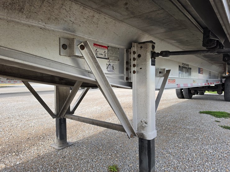 2022-fontaine-flat-bed-trailer-image-42