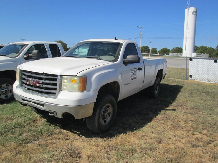 2009-gmc-2500hd-image-1