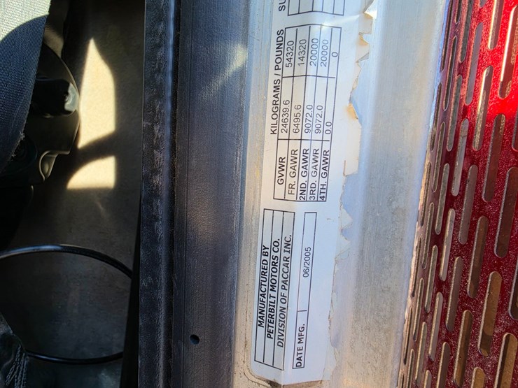 2006-peterbilt-378-image-51