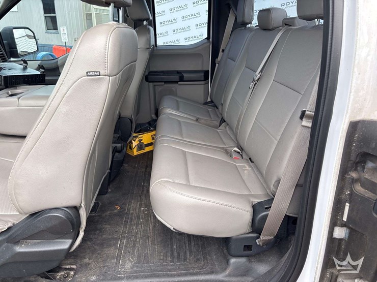 2017-ford-f150-image-19
