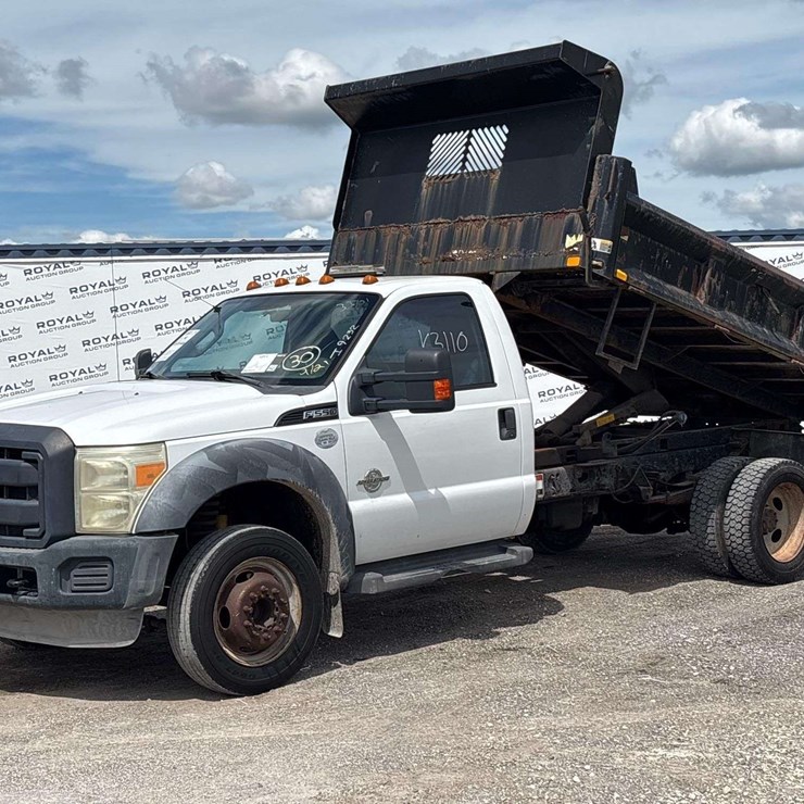 2012 FORD F550