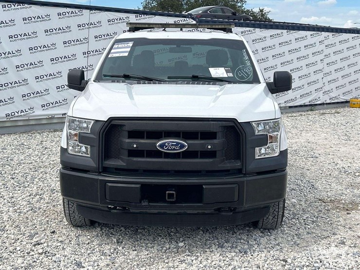 2016-ford-f150-image-25