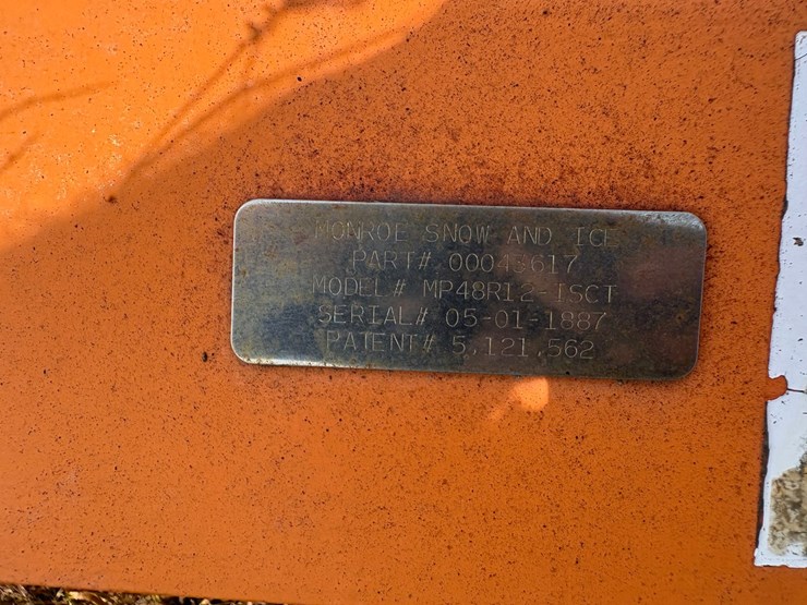 #3229-•-monroe-mp48r12-snowplow-image-10