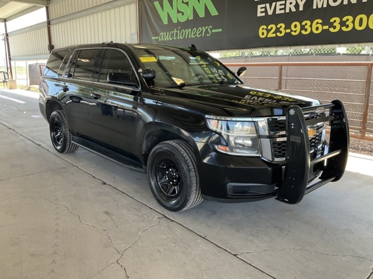 2019-chevrolet-tahoe-image-2