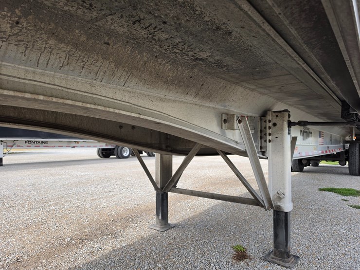 2022-fontaine-flat-bed-trailer-image-41