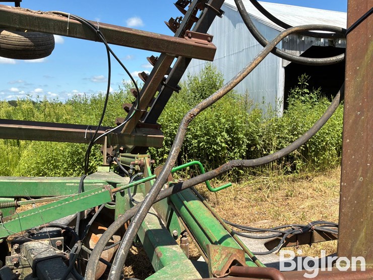 john-deere-630-image-8