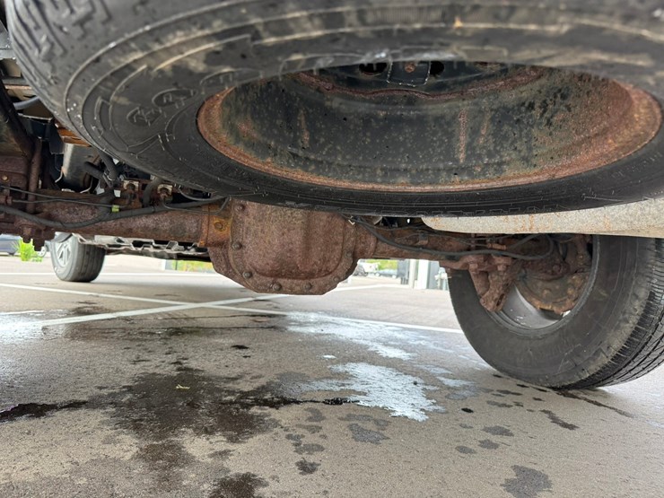 2015-ford-f150-xlt-image-50
