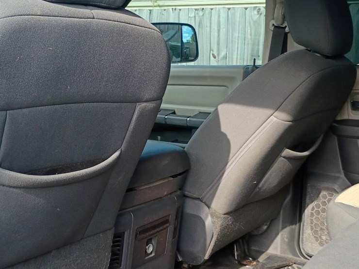 2012-dodge-3500-image-7