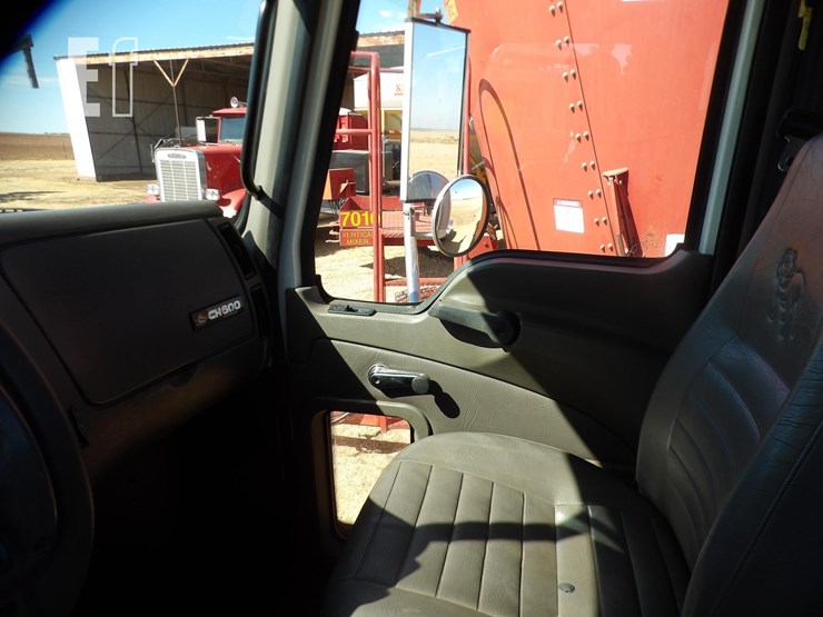 2003-mack-ch600-image-21