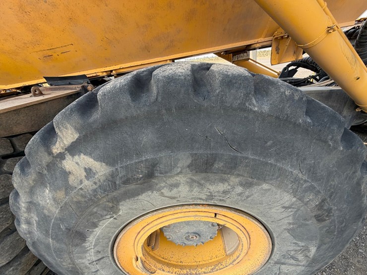 2016-komatsu-hm400-5-image-130