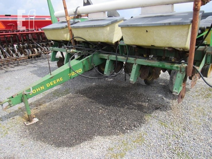 john-deere-7200-image-4