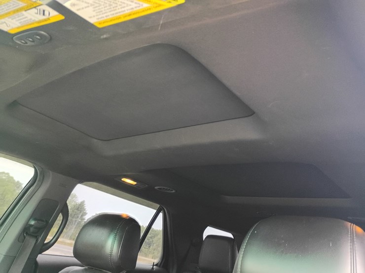 2013-ford-explorer-image-27