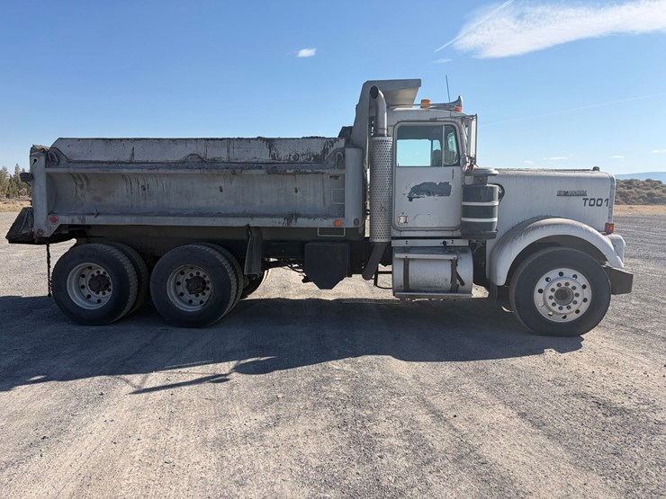 #2532-•-kenworth-w928-tandem-axle-dump-truck-image-4