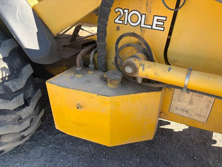 2007-deere-210le-image-18