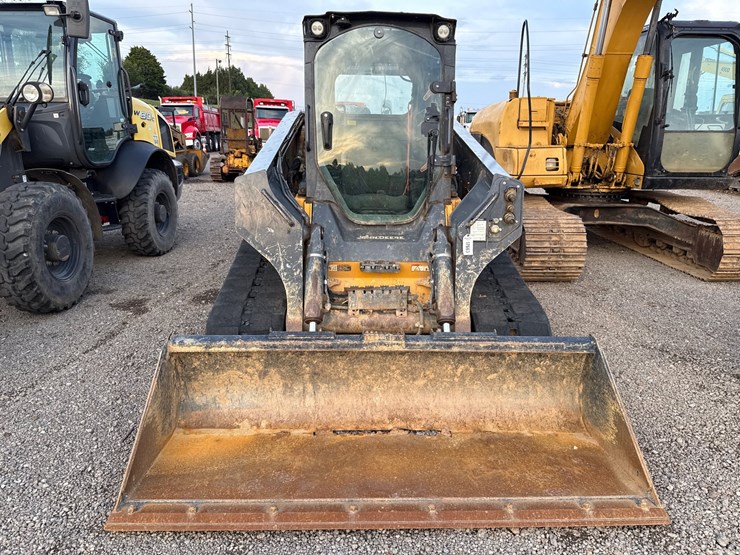 deere-333g-image-2
