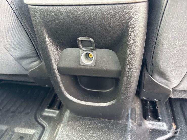 2018-chevrolet-colorado-image-23