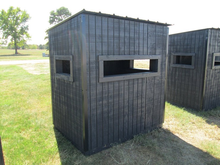#50205-•-unused-box-deer-stand-4'x70"x6.3'-inv#50205-image-2