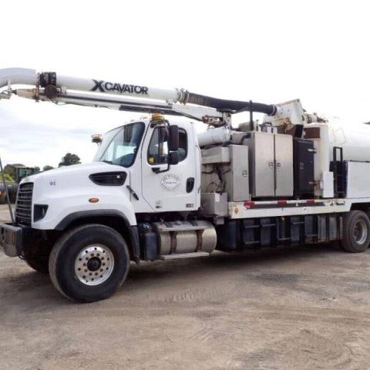 2015 FREIGHTLINER 114SD
