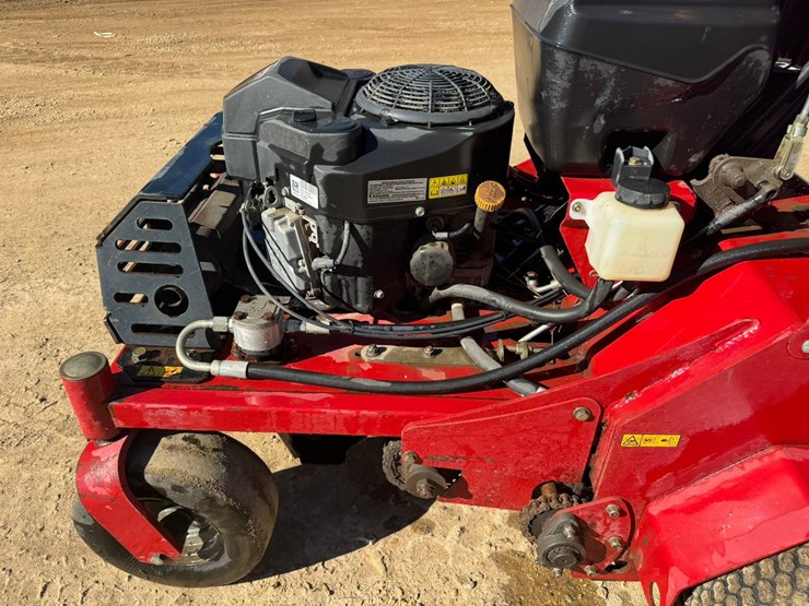 #1919-•-toro-39519-stand-on-aerator-image-11