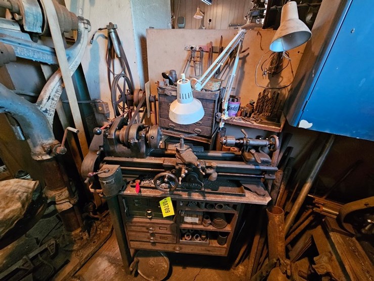 #8709-•-antique-lathe-image-1