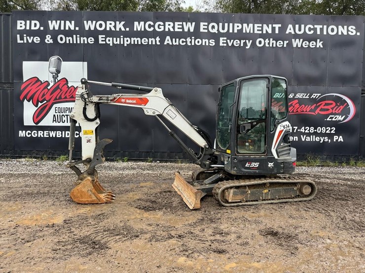 2023-bobcat-e35i-image-1