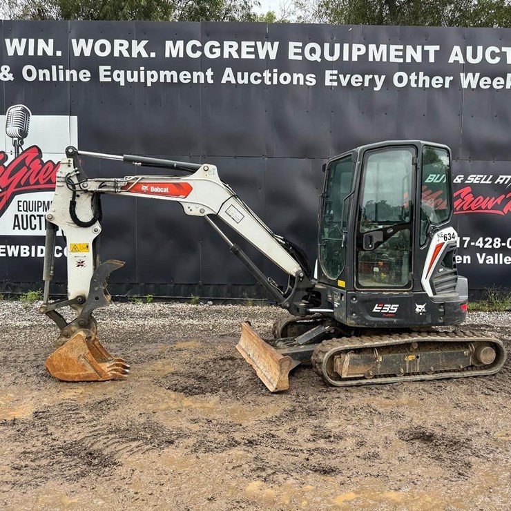 2023 BOBCAT E35i