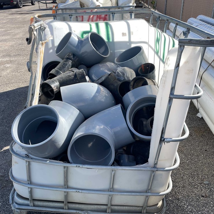 #4020 • IBC of Plastic Pipe Fittings (09)