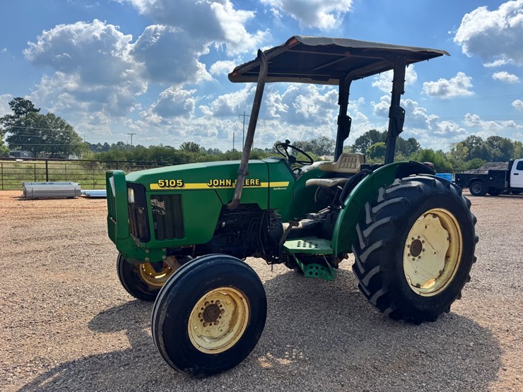 john-deere-5105-image-1