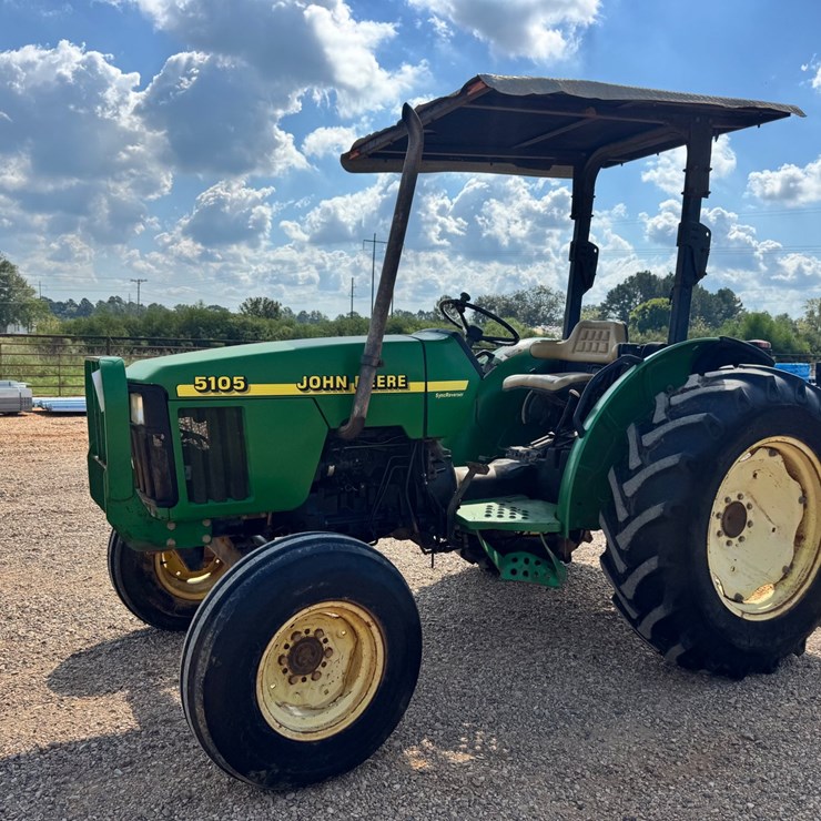 JOHN DEERE 5105