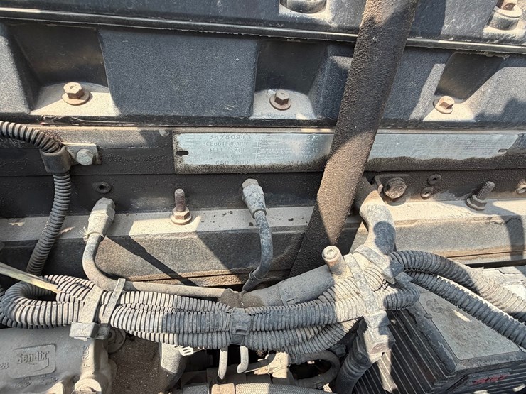 1996-cummins-m11-image-77