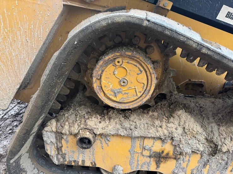 2020-caterpillar-249d-image-20