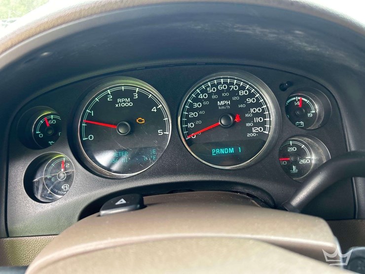 2012-chevrolet-silverado-3500-image-16