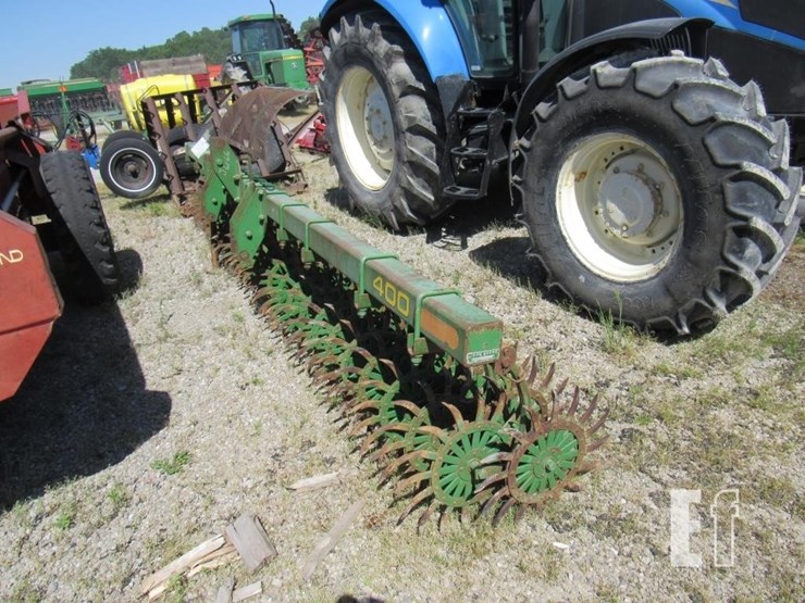 john-deere-400-image-1
