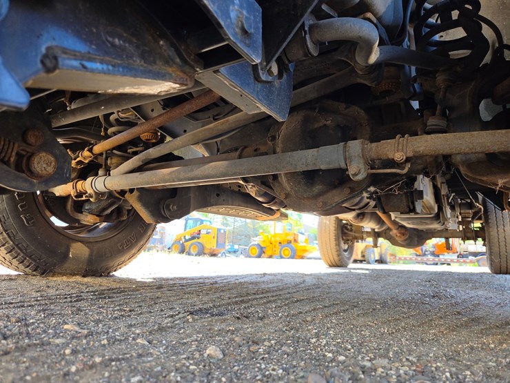 2015-ford-f350-image-35