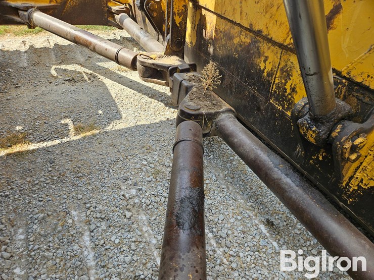 1968-caterpillar-d8h-image-18