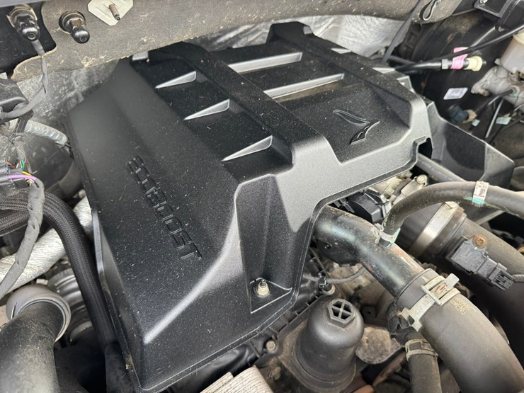 2015-ford-f150-xlt-image-42