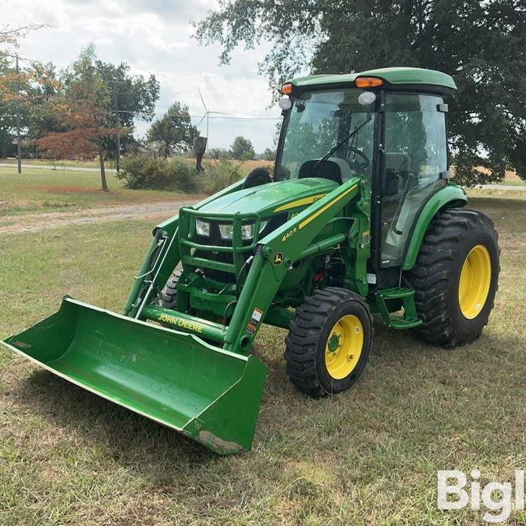 2022 JOHN DEERE 4044R