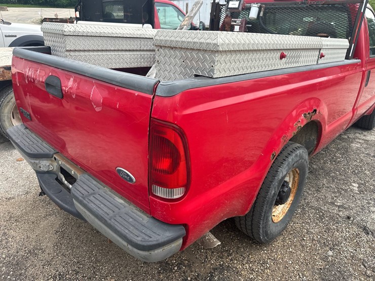 2001-ford-f350-image-23