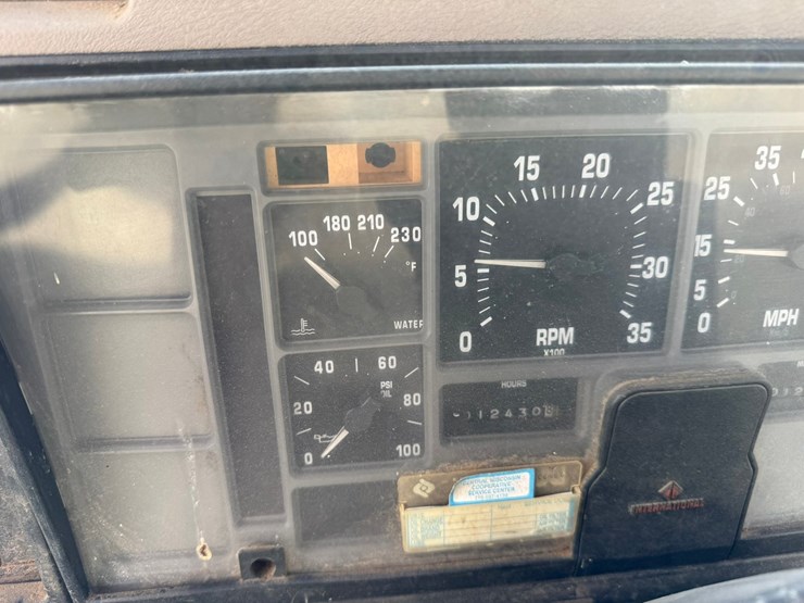 1993-international-4900-image-60