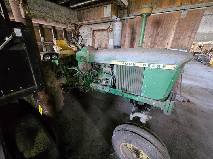 john-deere-3010-image-8